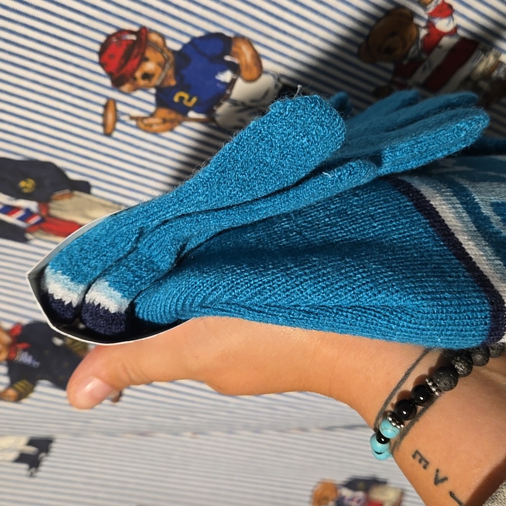 Kids Champion Teal 2 Piece Hat And Gloves Set Unisex - Picture 6 of 7